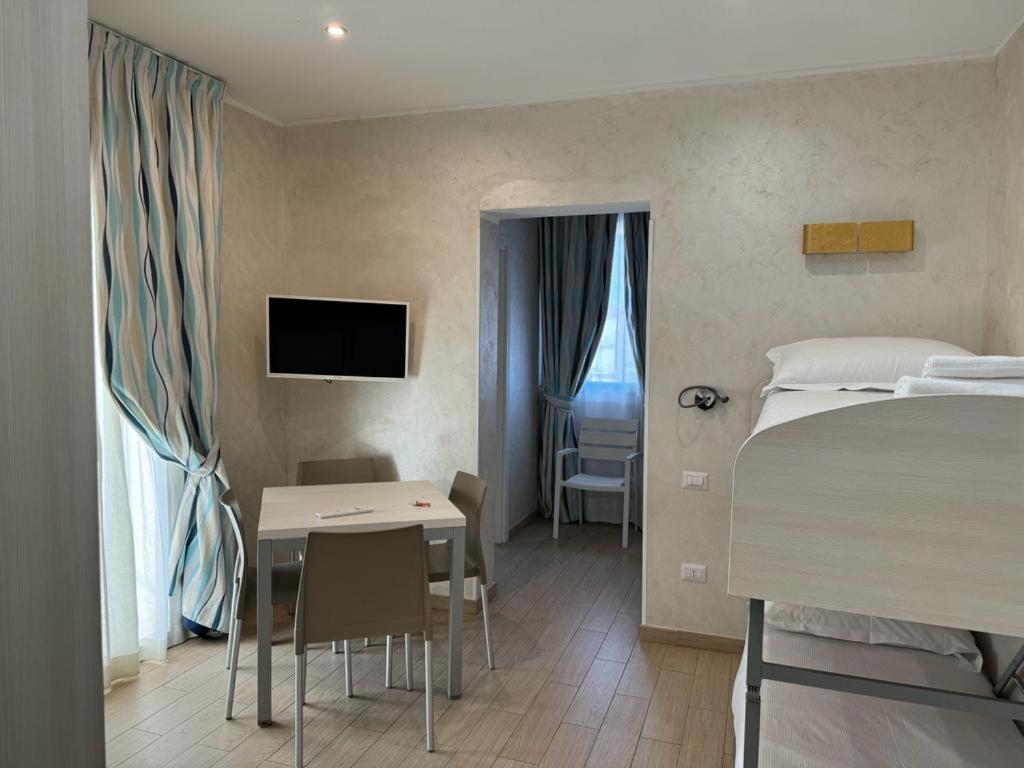 Marina Beach Aparthotel Rimini Extérieur photo