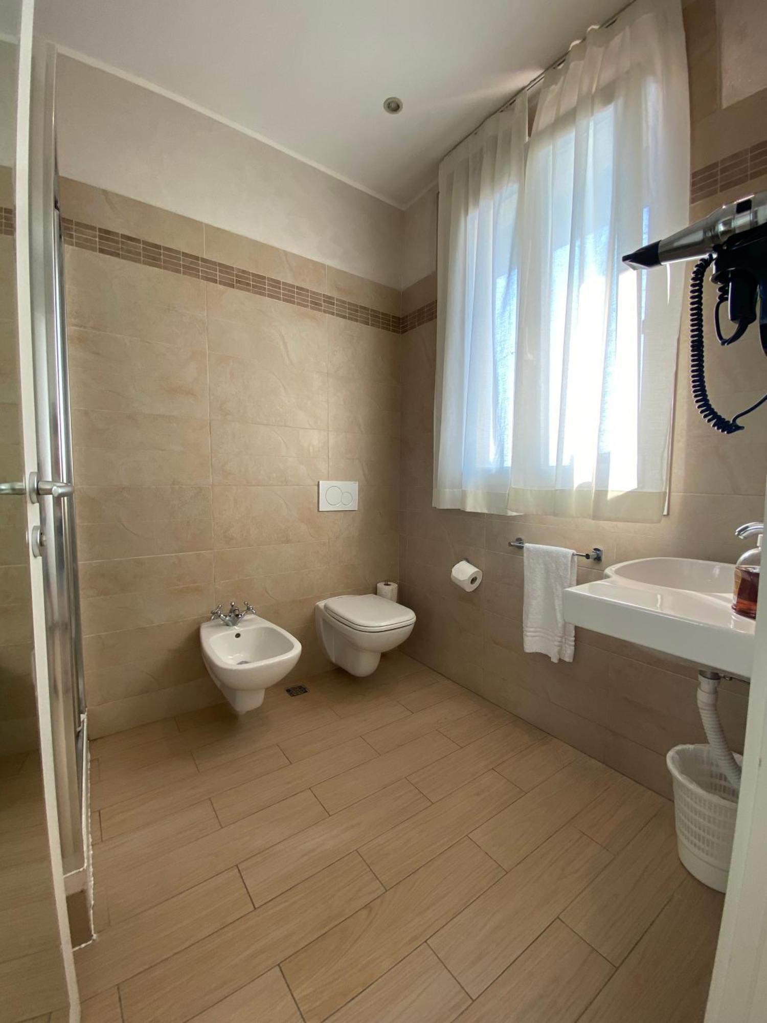 Marina Beach Aparthotel Rimini Extérieur photo