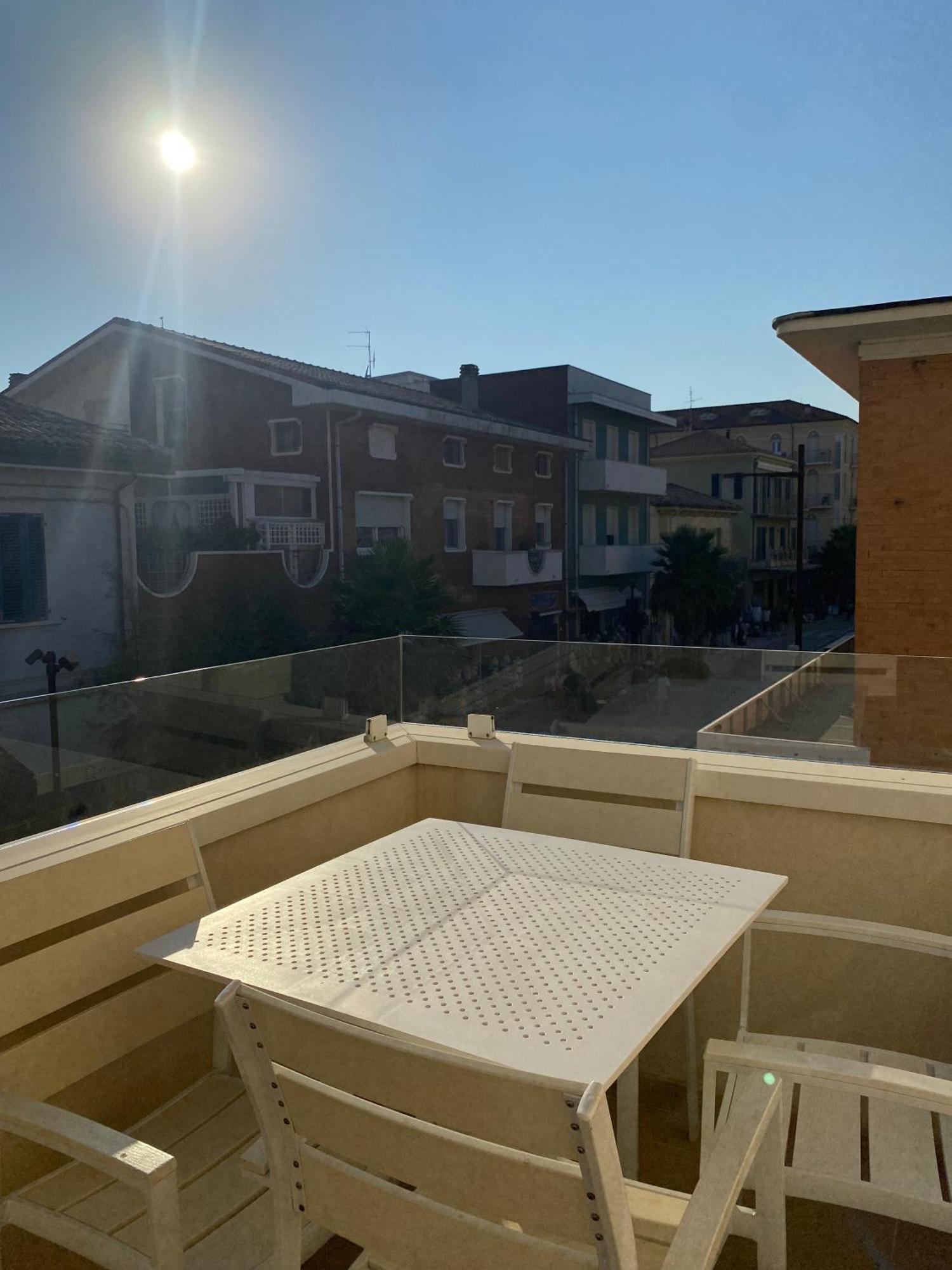 Marina Beach Aparthotel Rimini Extérieur photo