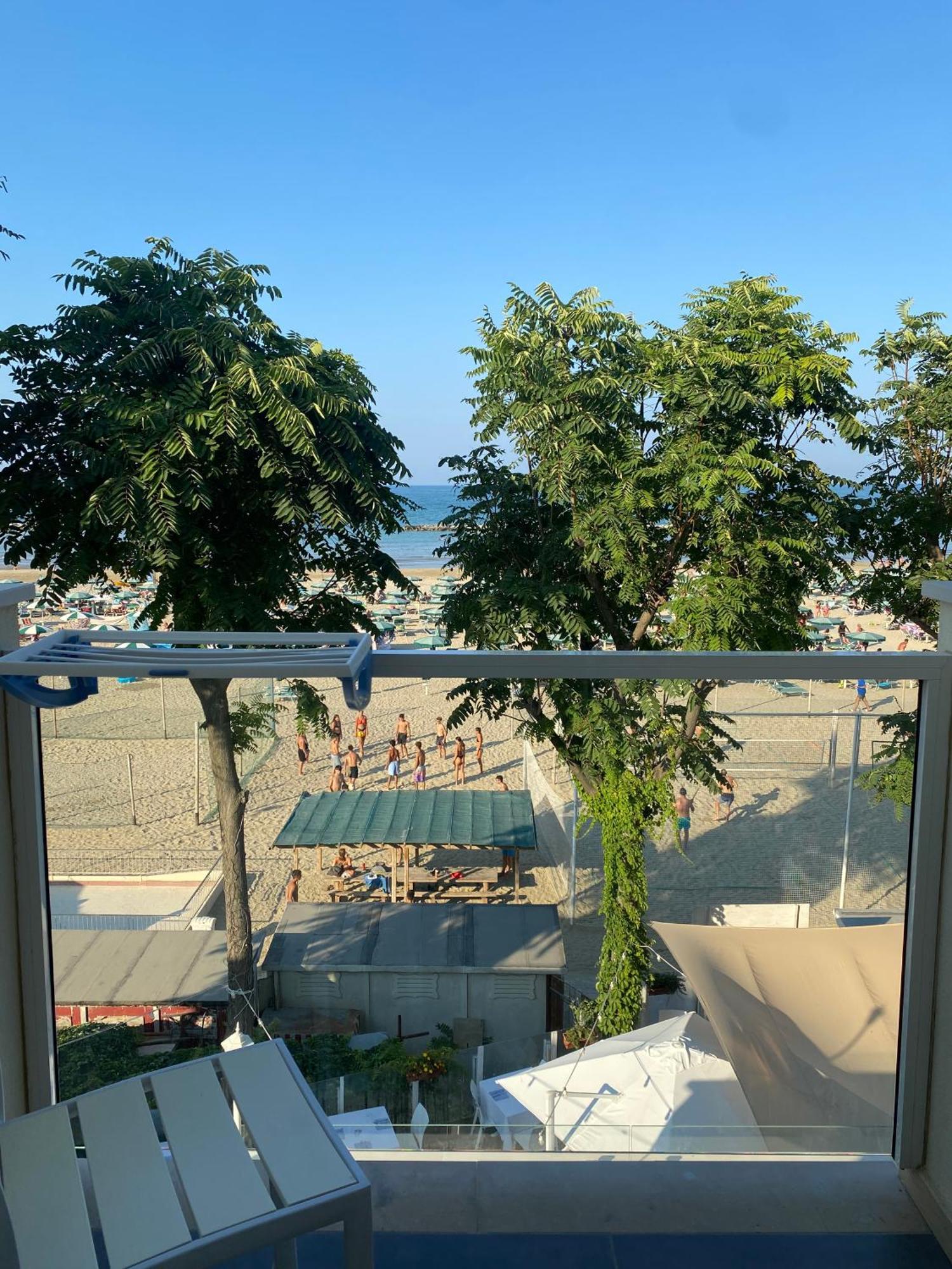 Marina Beach Aparthotel Rimini Extérieur photo